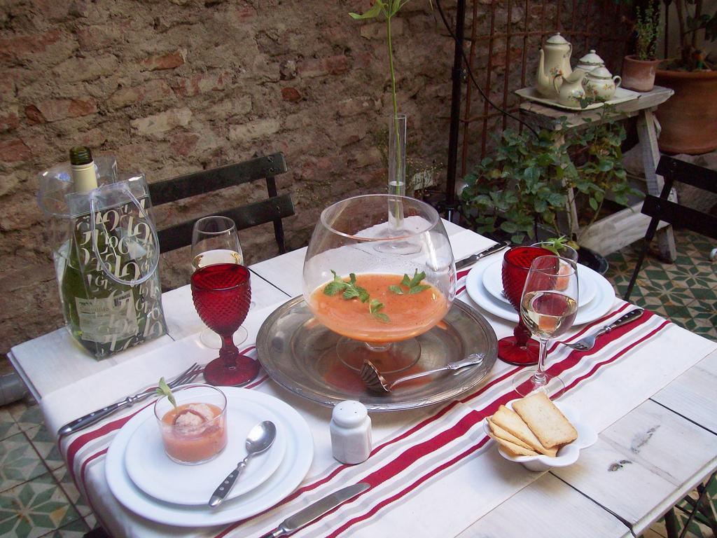 Patio Yungay Bed & Breakfast Сантяго Екстериор снимка